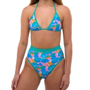 93 Play Street Kaleidoscope Bikini Set. Size medium in top and bottom. Brand new